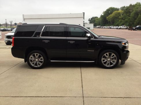 Used 2015 Chevrolet Tahoe LTZ AWD/4WD image 5