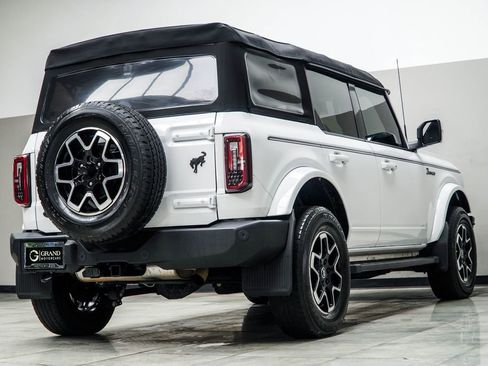 Used 2023 Ford Bronco Outer Banks image 12