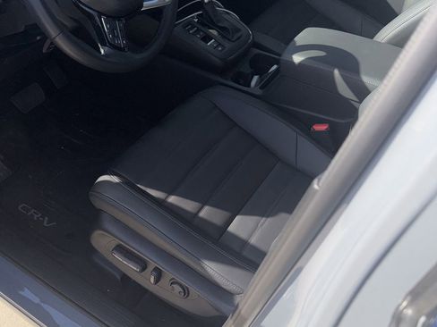 Used 2025 Honda CR-V EX-L image 5