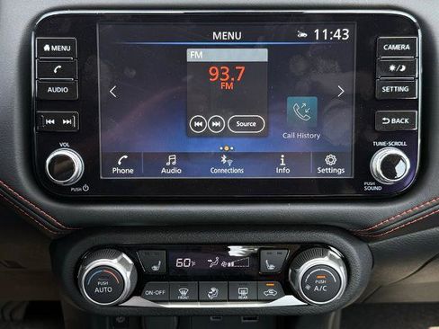 New 2025 Nissan Versa SR w/ Trunk Package image 27