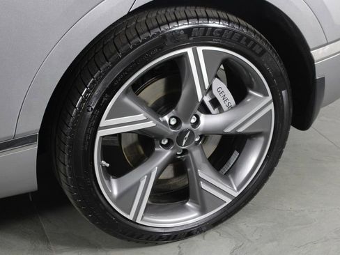 Used 2025 Genesis GV80 3.5T Prestige image 11