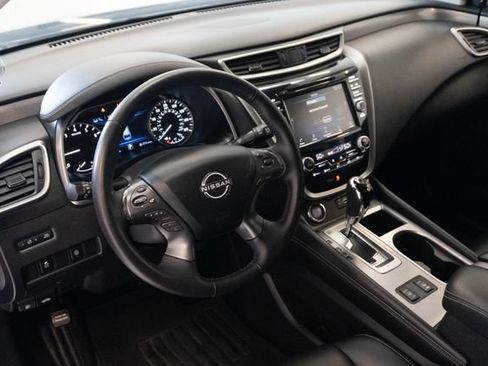Used 2024 Nissan Murano SV FWD image 3