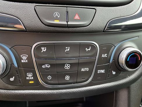 Used 2024 Chevrolet Equinox RS image 15