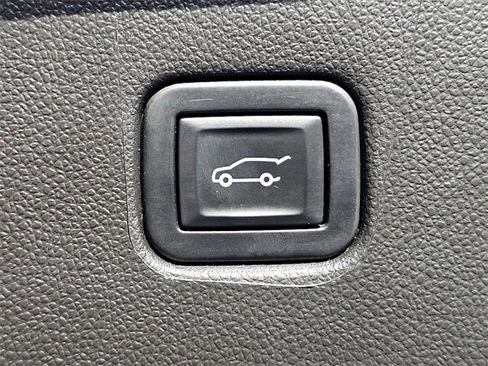 Used 2022 Chevrolet Blazer Premier w/ Enhanced Convenience Package image 25