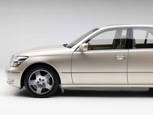 Used 2005 Lexus LS 430 RWD image 17
