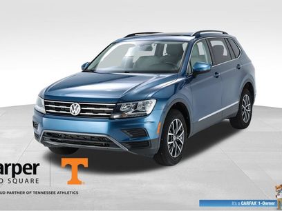 Used 2020 Volkswagen Tiguan SE w/ Panoramic Sunroof Package