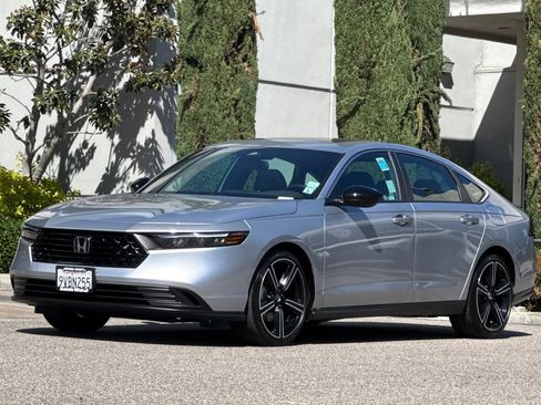 Certified 2025 Honda Accord Sport image 8