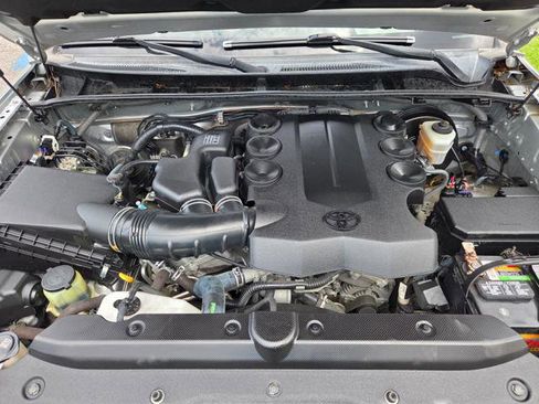 Used 2016 Toyota 4Runner SR5 image 23