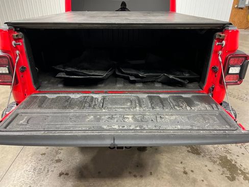 Used 2020 Jeep Gladiator Rubicon image 11