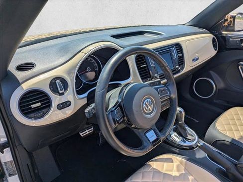 Used 2019 Volkswagen Beetle 2.0T FWD image 10