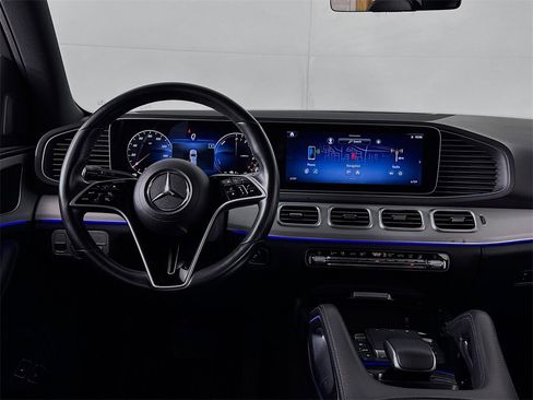 Used 2024 Mercedes-Benz GLE 450e 4MATIC image 13