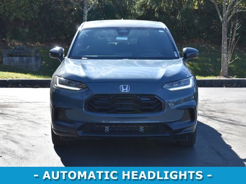 Certified 2025 Honda HR-V Sport image 2