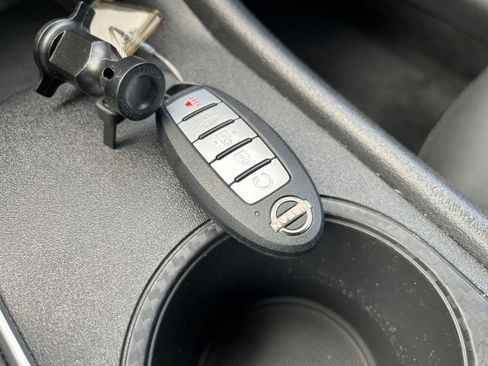 Used 2025 Nissan Altima 2.5 SV FWD image 25