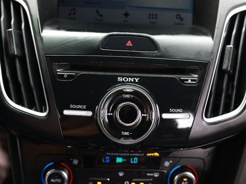 Used 2018 Ford Focus RS image 35