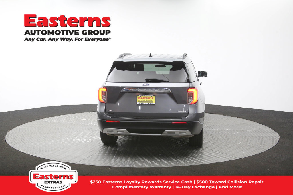 Used 2023 Ford Explorer XLT w/ Equipment Group 202A AWD/4WD image 39