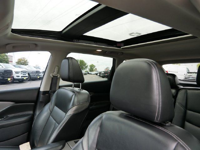 Used 2019 Nissan Murano SL w/ SL Technology Package AWD/4WD image 19