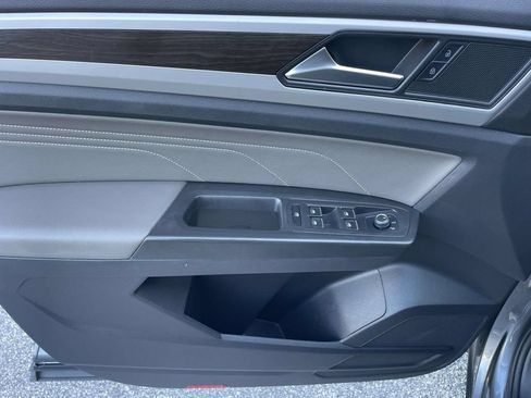 Used 2022 Volkswagen Atlas SE AWD/4WD image 19