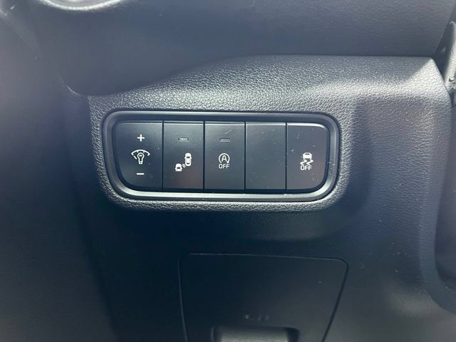 Used 2020 Kia Soul X-Line FWD image 11