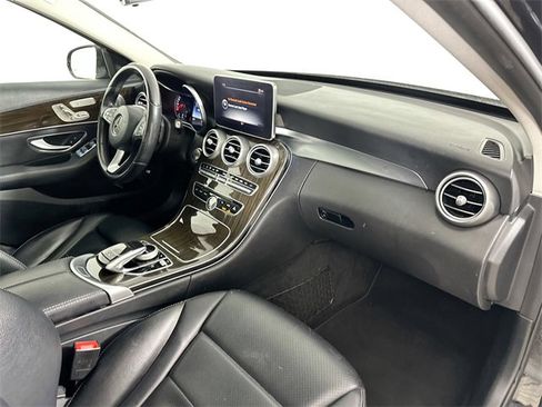 Used 2017 Mercedes-Benz C 300 4MATIC Sedan image 29