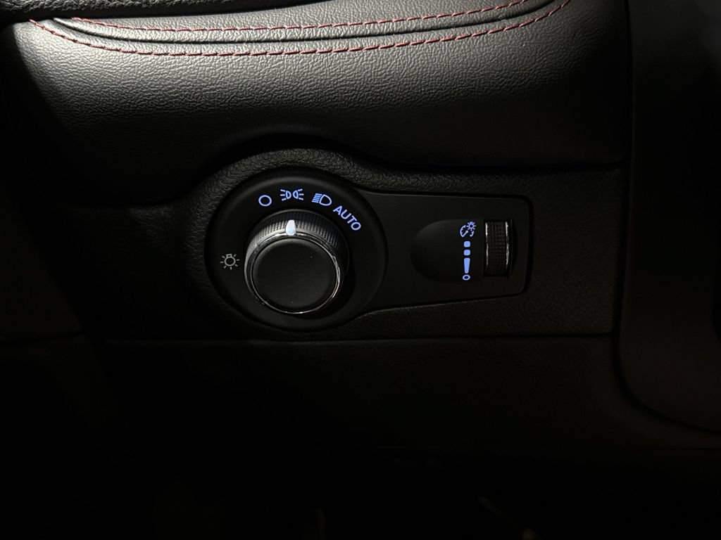 Used 2023 Dodge Durango GT AWD/4WD image 19