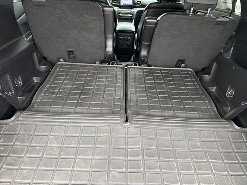 Used 2020 Ford Explorer Limited w/ Class III Trailer Tow Package image 13