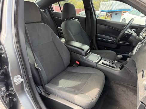 Used 2011 Dodge Charger SE image 27