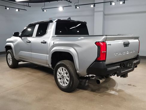 Used 2025 Toyota Tacoma SR RWD image 5