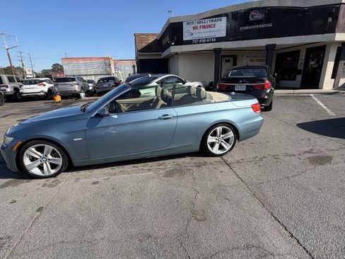 Used 2009 BMW 335i Convertible image 10