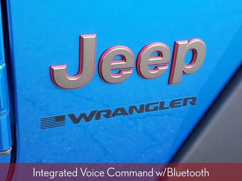 Used 2024 Jeep Wrangler Unlimited Rubicon AWD/4WD image 8