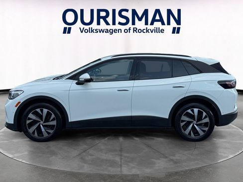 Used 2023 Volkswagen ID.4 2WD image 3