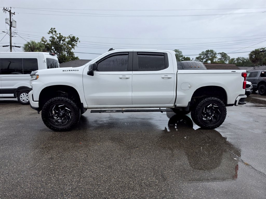 Used 2021 Chevrolet Silverado 1500 RST w/ Convenience Package II RWD image 3