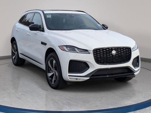 New 2026 Jaguar F-PACE R-Dynamic S image 3