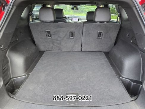 Used 2022 Chevrolet Blazer RS w/ Enhanced Convenience Package FWD image 17