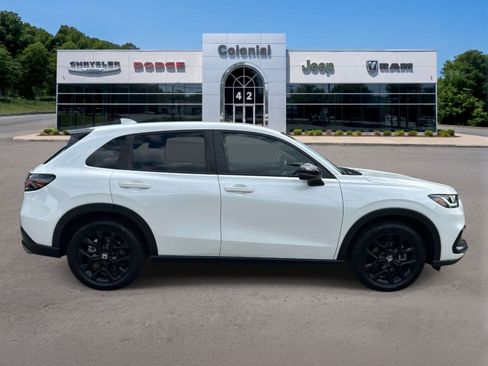 Used 2023 Honda HR-V Sport image 6