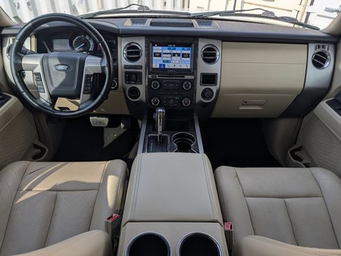 Used 2017 Ford Expedition Limited w/ Equipment Group 301A image 17