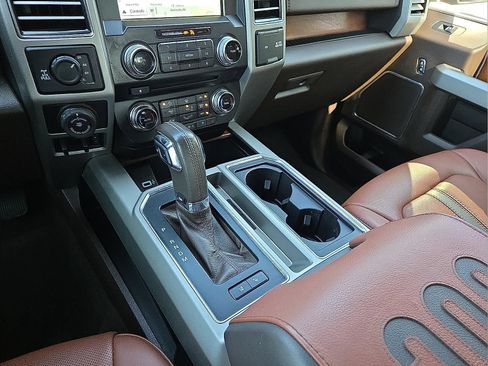 Used 2018 Ford F150 King Ranch w/ Equipment Group 601A Luxury AWD/4WD image 25