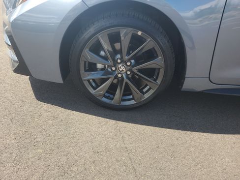 Certified 2025 Toyota Corolla SE FWD image 9