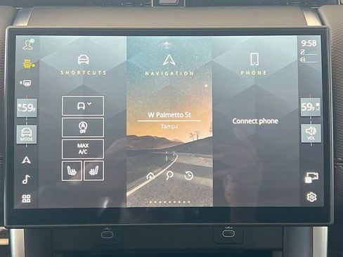 Used 2025 Land Rover Discovery Sport Dynamic SE image 21