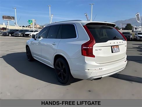 Used 2020 Volvo XC90 T6 Momentum image 8