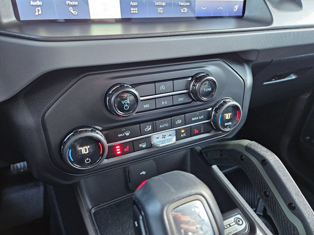 Used 2024 Ford Bronco Everglades AWD/4WD image 25