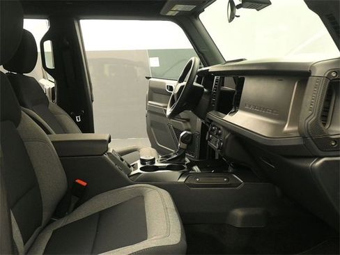 New 2025 Ford Bronco 4-Door image 15
