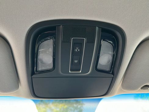 Used 2016 Kia Sorento LX image 42