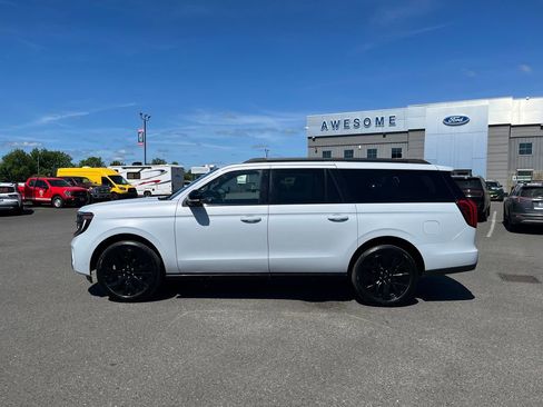 Certified 2025 Ford Expedition Max Platinum w/ Stealth Appearance Package AWD/4WD image 3