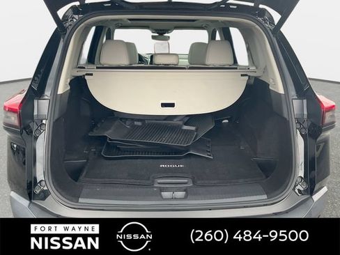 Certified 2023 Nissan Rogue SL w/ SL Premium Package AWD/4WD image 36