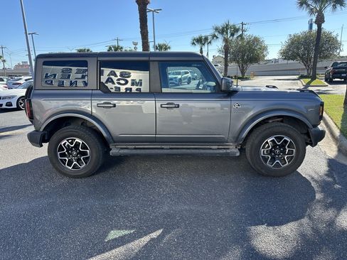 Used 2023 Ford Bronco Outer Banks image 7