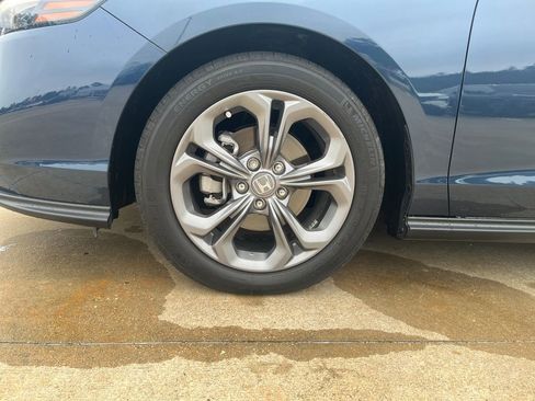 Used 2024 Honda Accord EX image 24