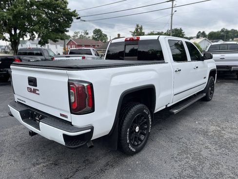 Used 2016 GMC Sierra 1500 SLE w/ All-Terrain Package AWD/4WD image 5
