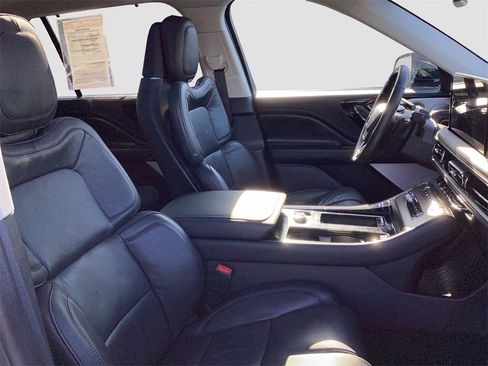 Used 2025 Lincoln Aviator Reserve w/ Equipment Group 201A image 35