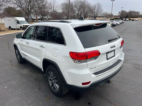 Used 2018 Jeep Grand Cherokee Limited image 9