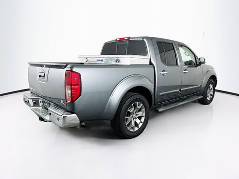 Used 2019 Nissan Frontier SL image 9